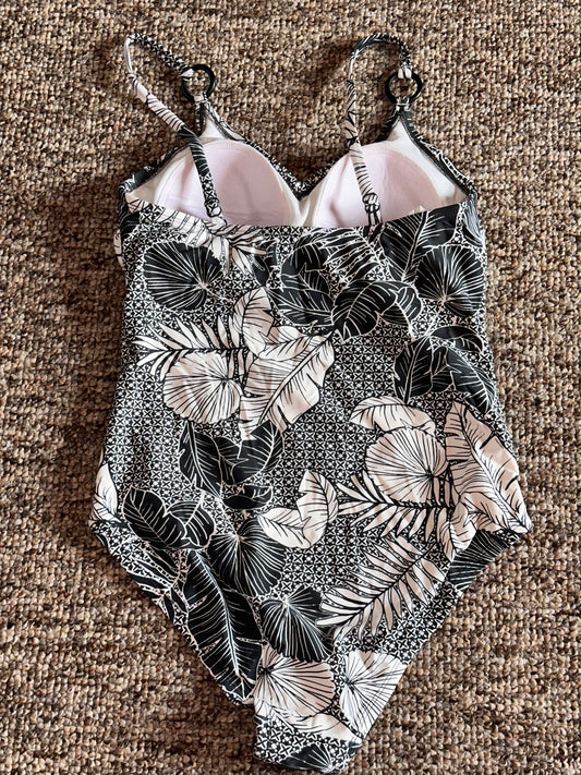 Swim with plants ￼